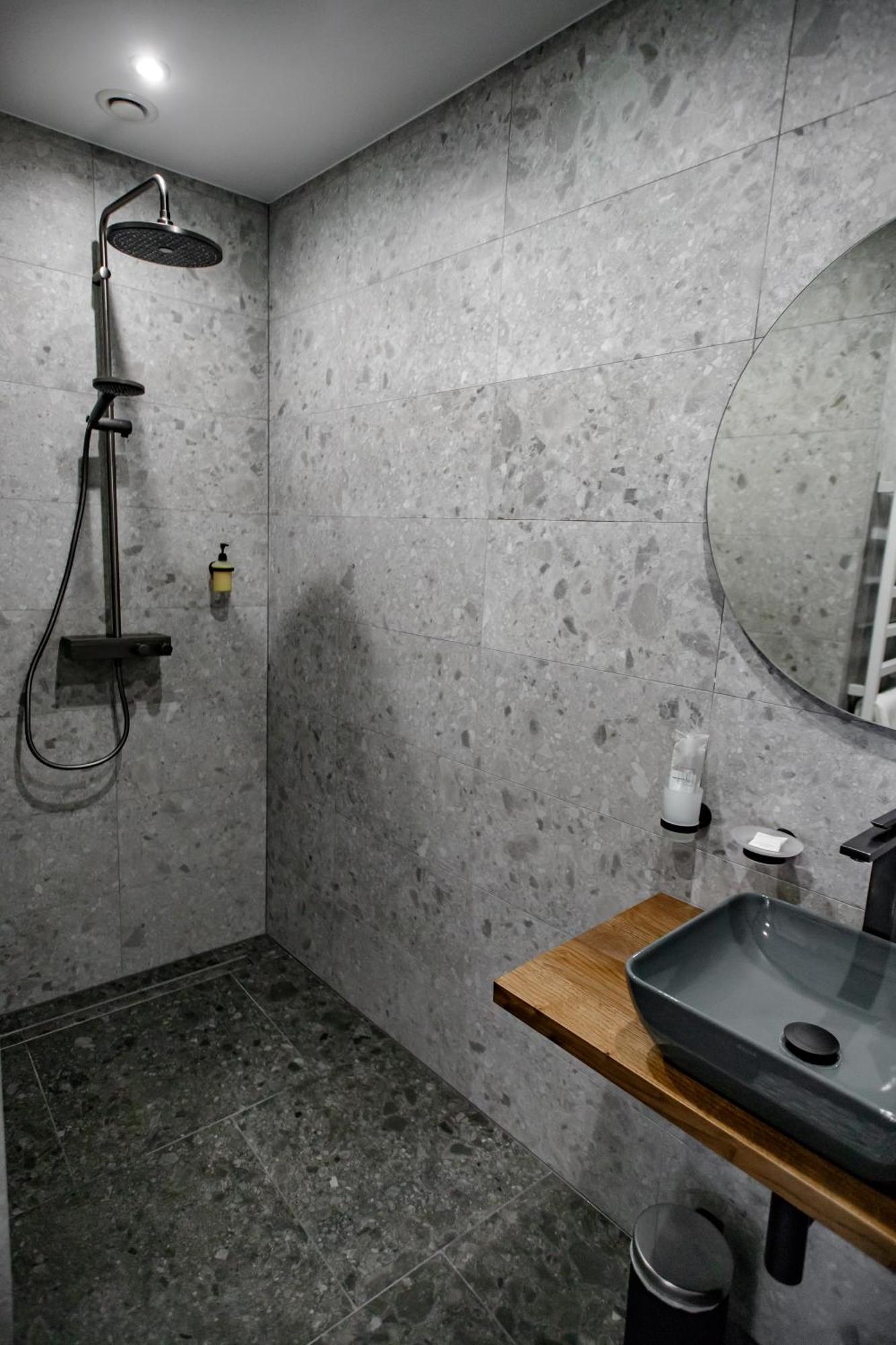 Hales Old Town Urban Apartments VNO Room photo
